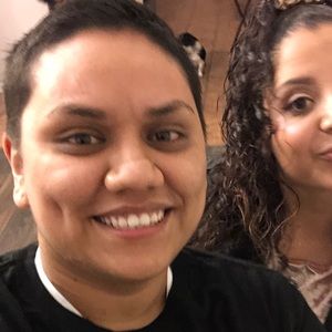 Meet your Posher, Daniela